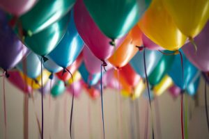 last-minute moving tips- baloons