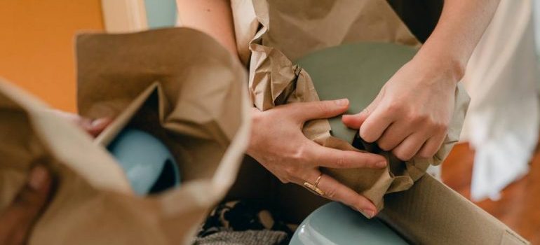 moving professionals packing your belongings