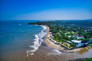 The ocean and the peninsula