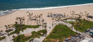 beach from the sky deciding where are the most beautiful one, Hallandale Beach vs North Miami