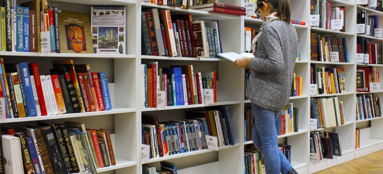 girl in library
