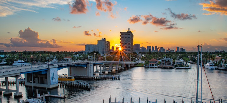 Fort Lauderdale is one of the Top FL places to move to with friends