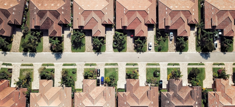 bird view on houses in Plantation FL