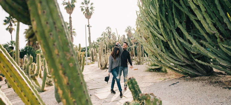 man and a woman enjoying botanical garden after reading our couples guide to Miami
