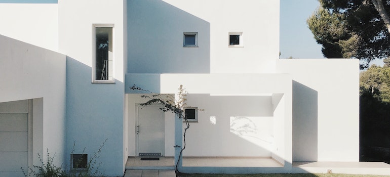 modern house in one of the top Florida places for first-time buyers