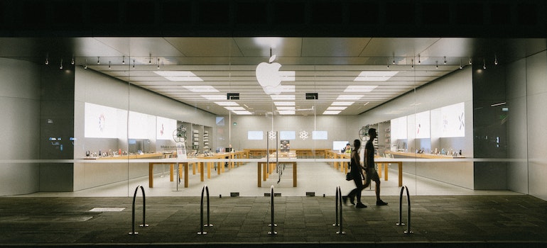 visiting Apple shop during Apple Shop