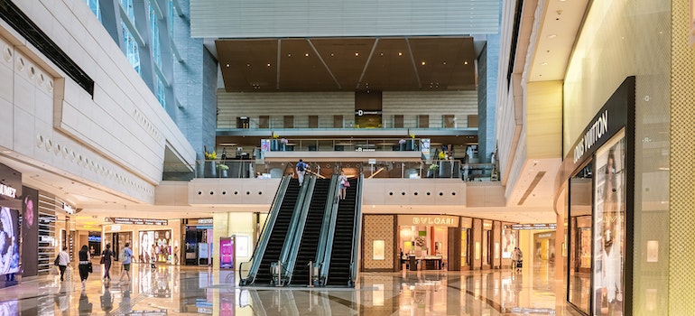 moving your office to Aventura mall