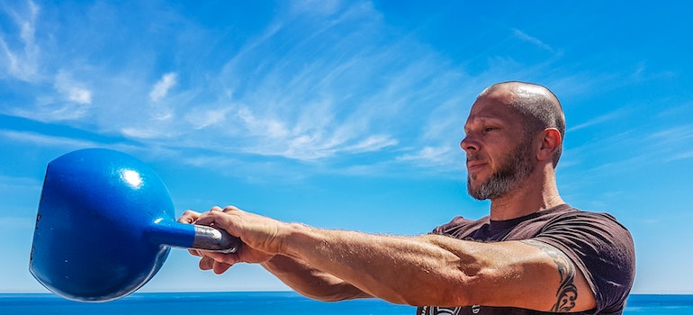 a man in one of the best outdoor gyms in South Florida