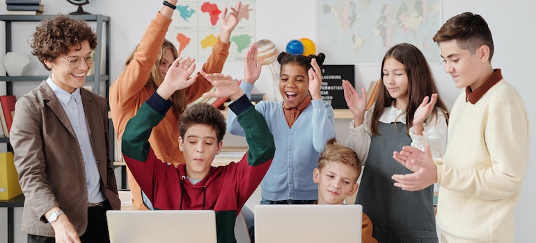 kids in classroom