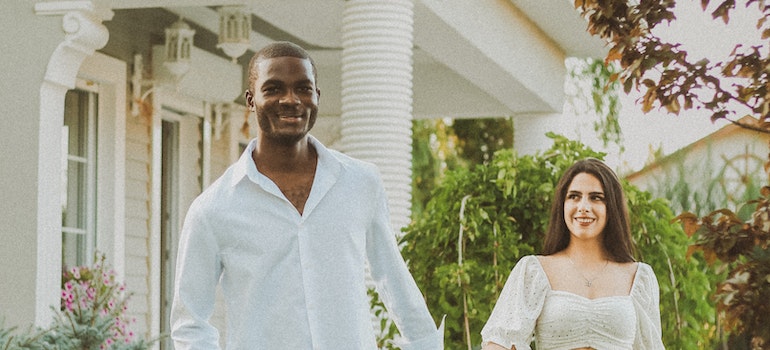 couple exploring neighborhoods when relocating