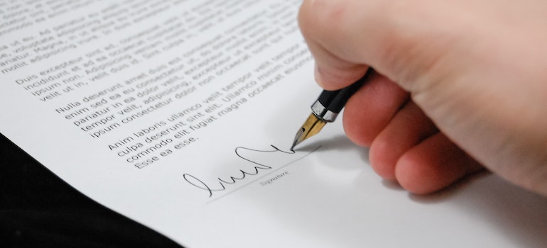 signing contract