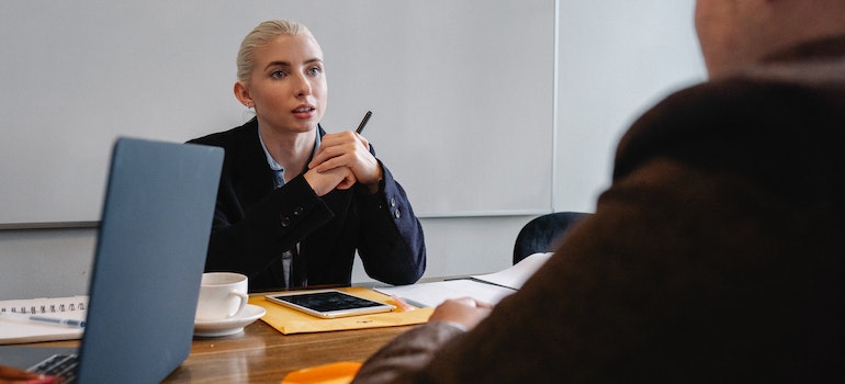 two people negotiating