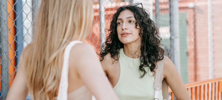 girls talking