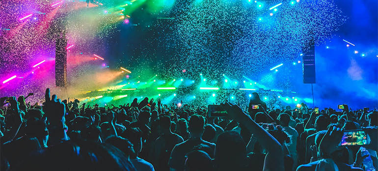 visiting a concert after moving to Florida in spring