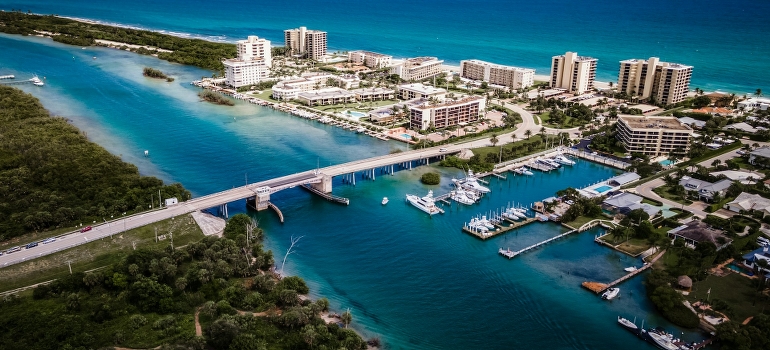 making home on a boat in a marina in Florida