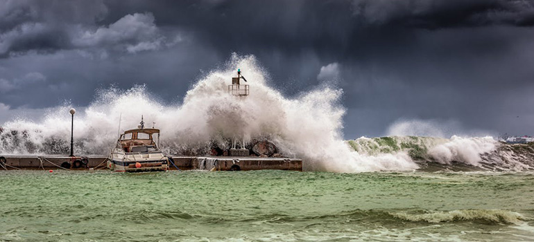 hurricane waves