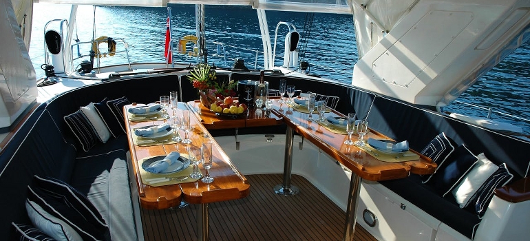 making home on a boat in Florida
