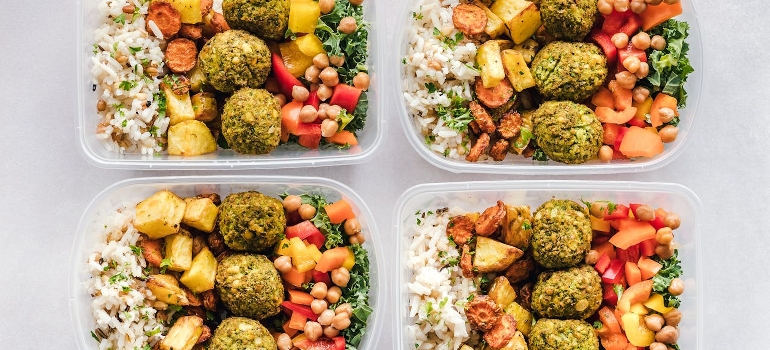 something for eating during a move