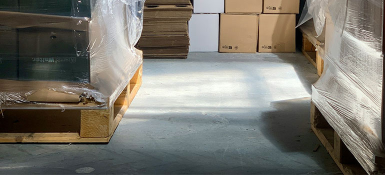 waterproofing your belongings in storage by placing them on pallets