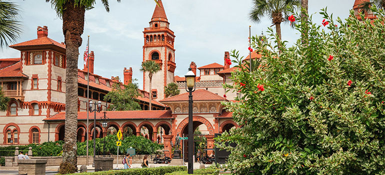 visiting one of the top Florida attractions to explore while moving