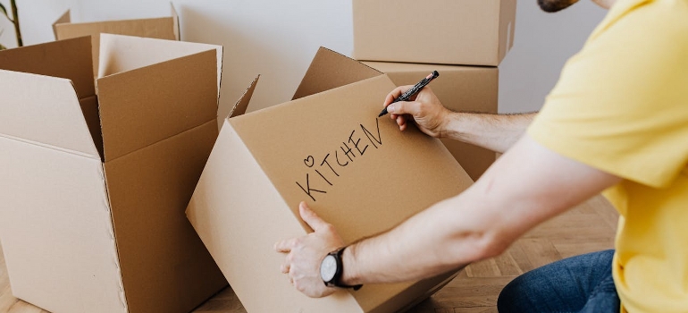labeling boxes