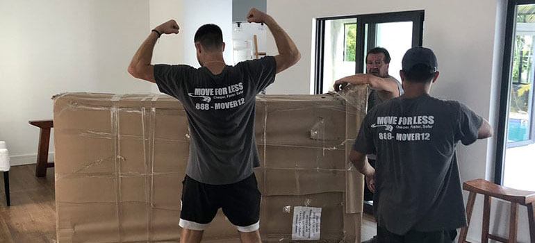 Miami Movers For Less at work