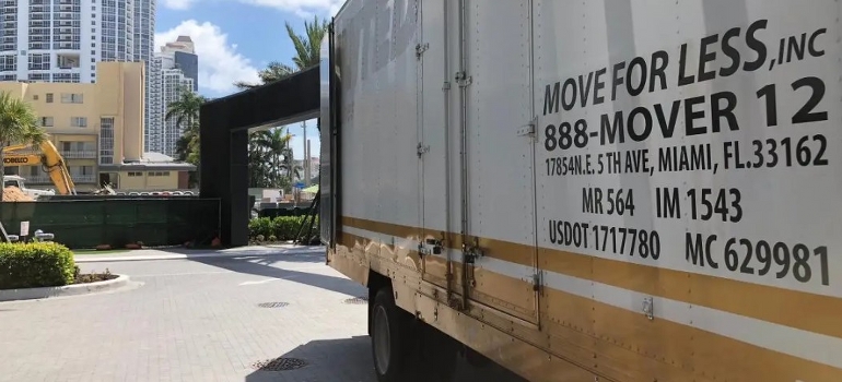 commercial movers in Miami and their truck