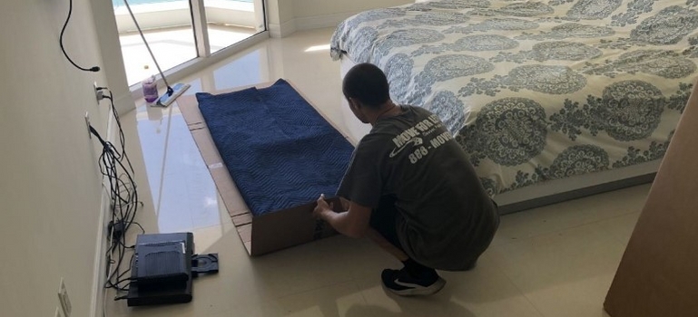 movers in Coral Gables provide packing services