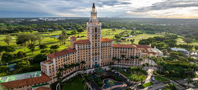 searching for accommodation when retiring in Coral Gables