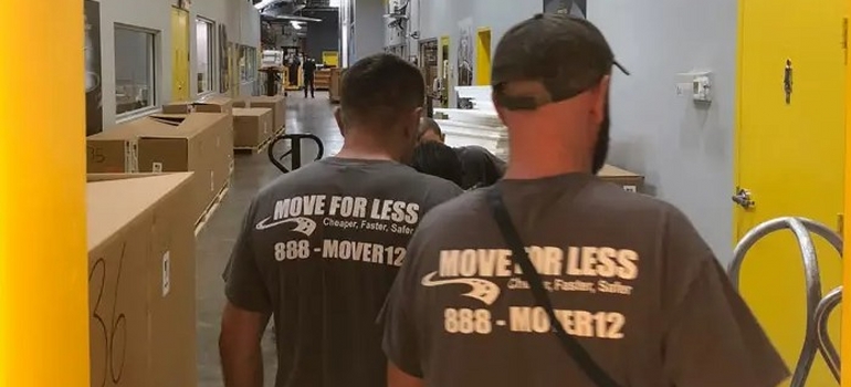 movers in storage Miami